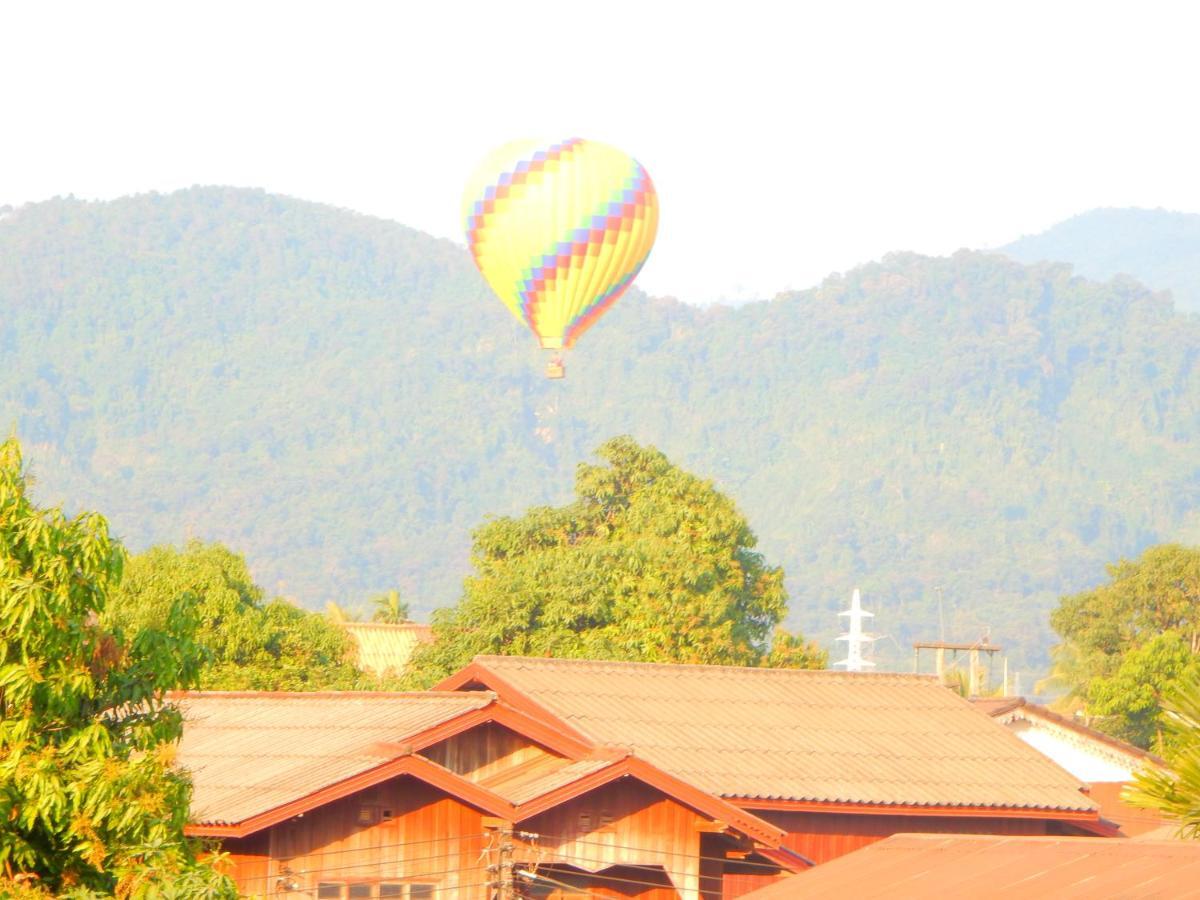 Vang Vieng Camellia Hotel Экстерьер фото